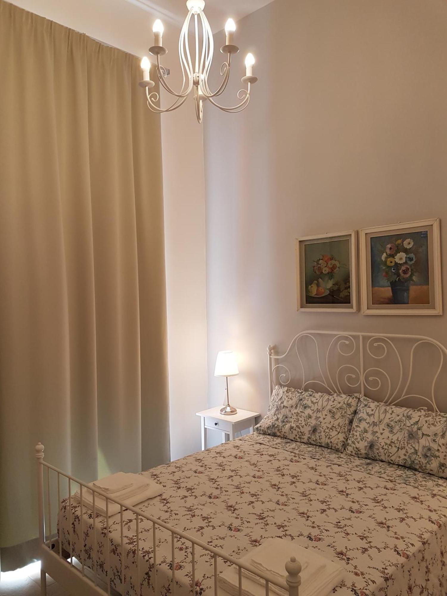 Gasthof Sanbiagio, 25 Neapel