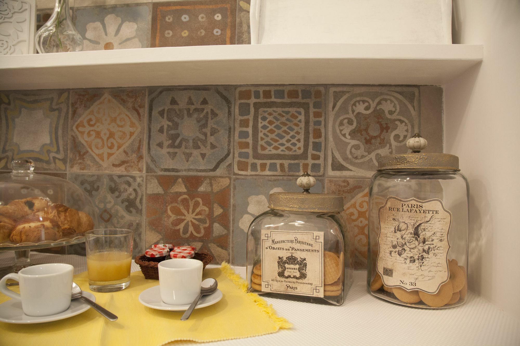 Sanbiagio, 25 Gasthof Neapel